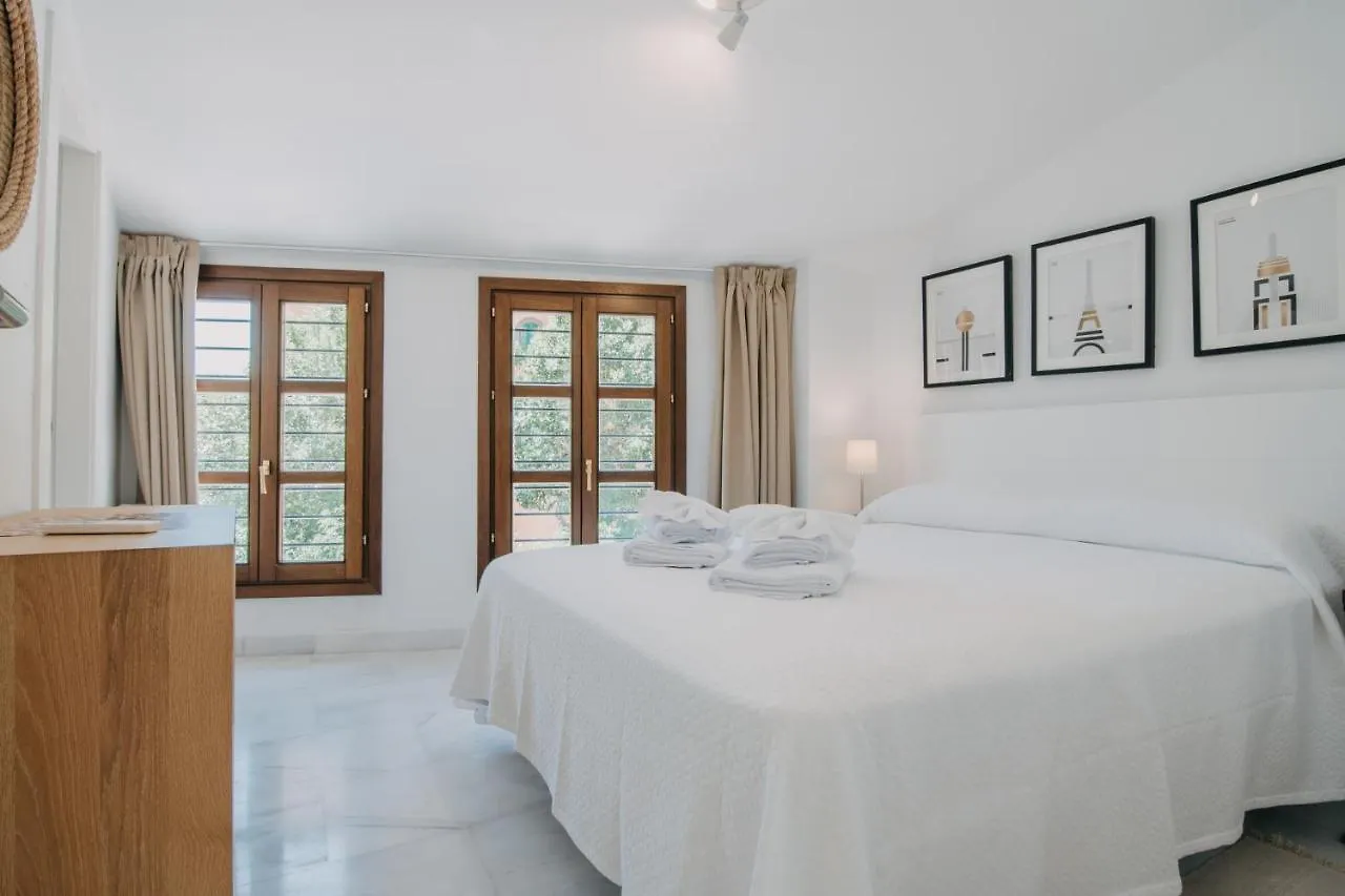 Tuguest Alhambra House Apartment Granada